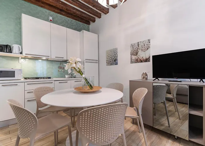 Domus Emerald * Velence