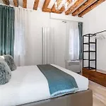 Domus Emerald Veneza