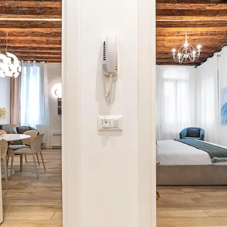 Domus Emerald Veneza