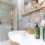 Domus Emerald * Venice